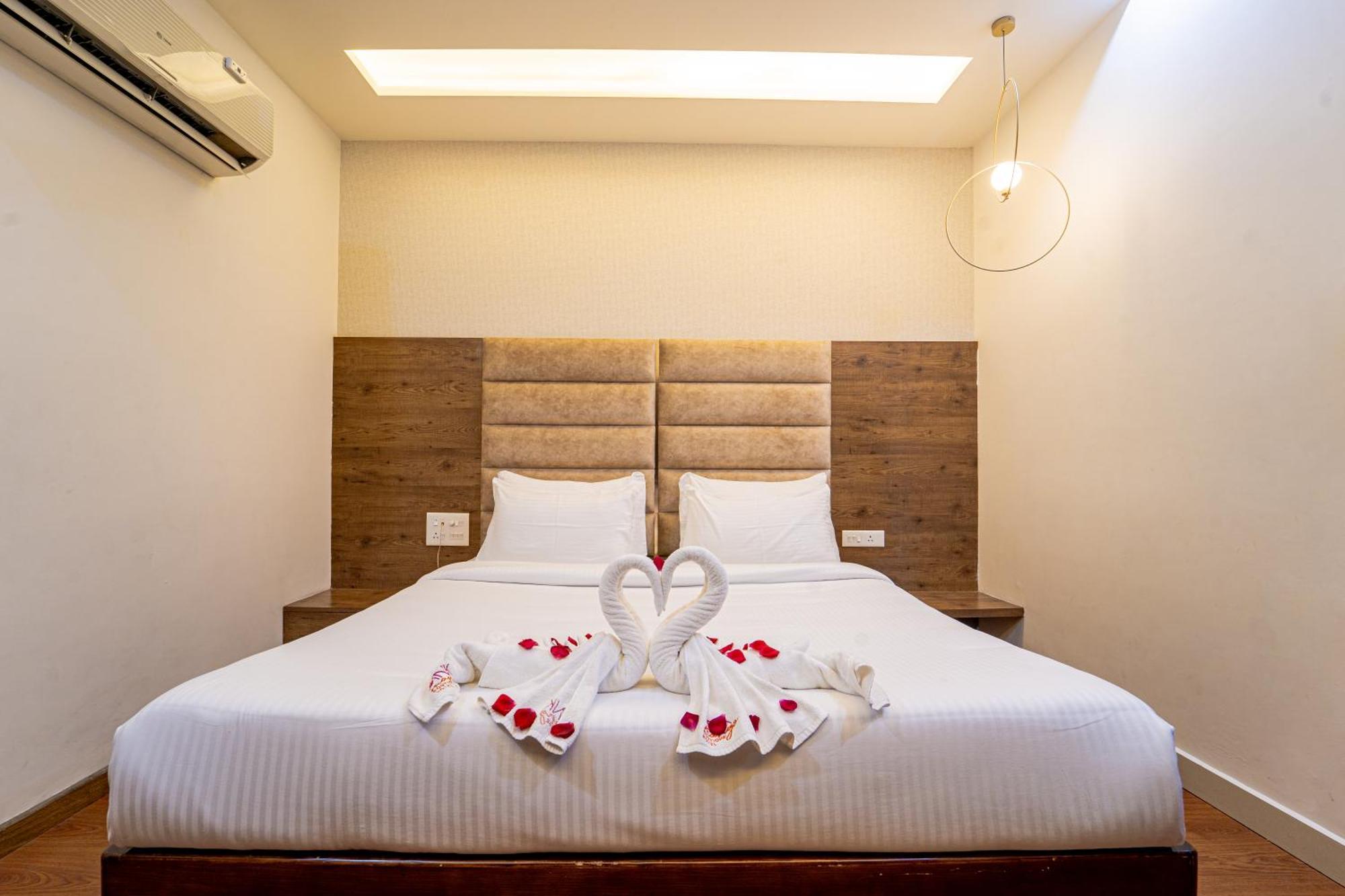 Pink Mango A Boutique Hotel Hisar ภายนอก รูปภาพ