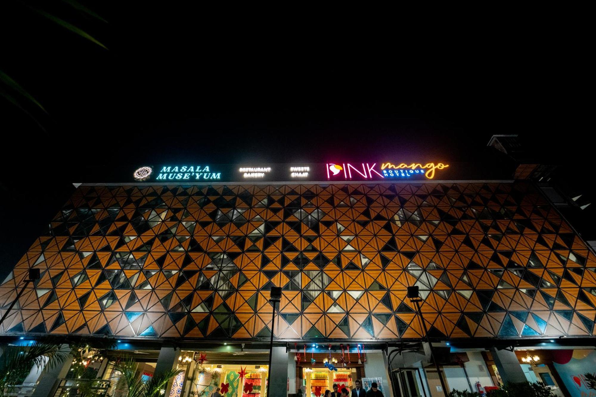 Pink Mango A Boutique Hotel Hisar ภายนอก รูปภาพ