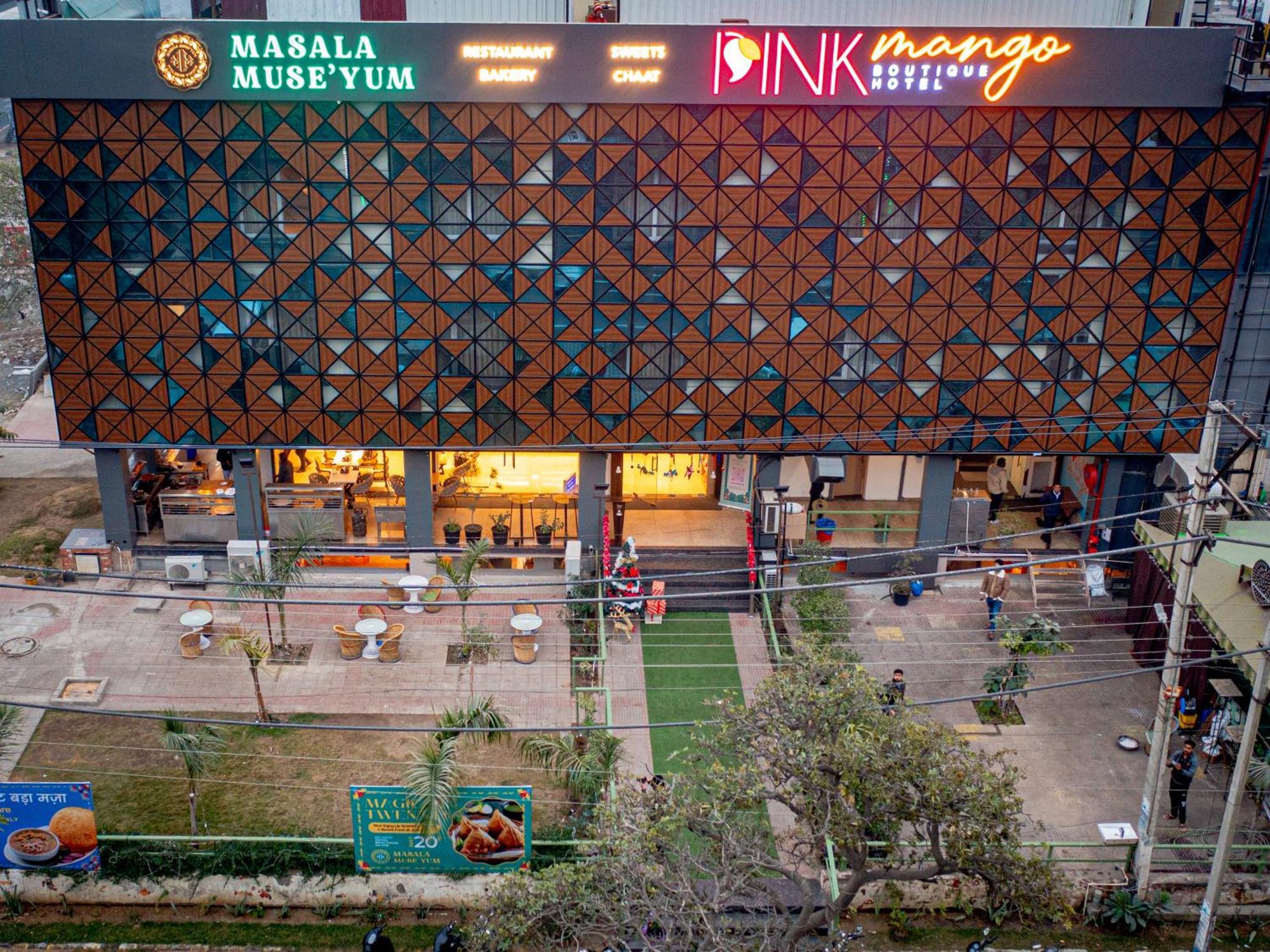 Pink Mango A Boutique Hotel Hisar ภายนอก รูปภาพ